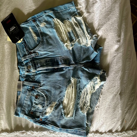 Shorts Levi’s 501 women size 28 - Picture 1 of 3